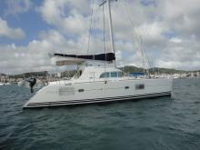 Lagoon Lagoon 380 S2 - 3 cabines : Anchorage in Martinique